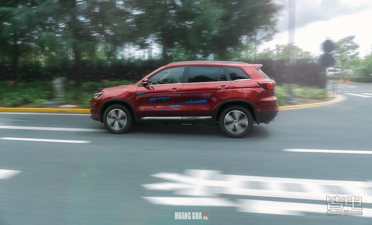 长安CS75 PHEV抢先试驾：16.99万起，还包上牌？