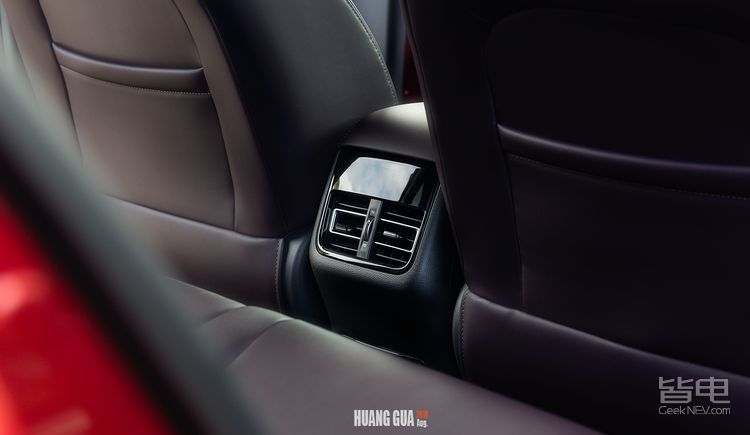 长安CS75 PHEV抢先试驾：16.99万起，还包上牌？