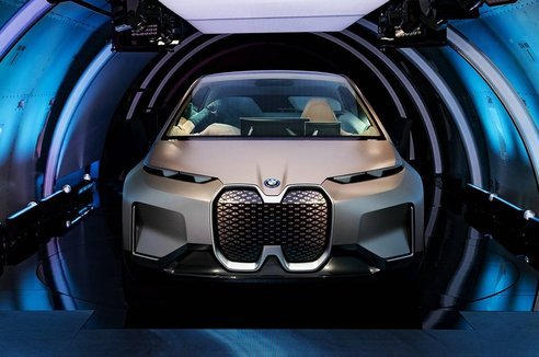 BMW Vision iNEXT实车亮相 2021年量产