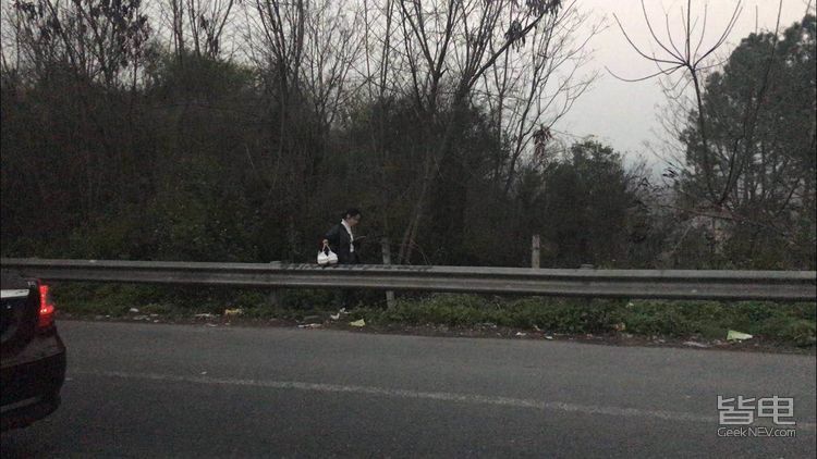 直播 | 人在囧途 700公里电动车回家路