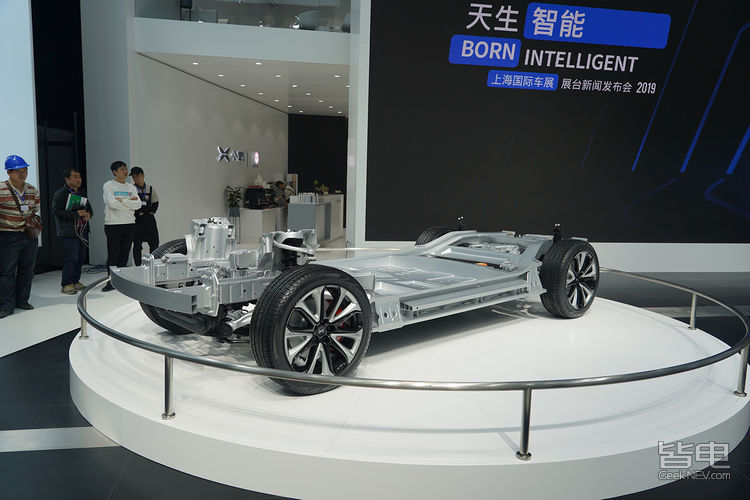 小鹏P7