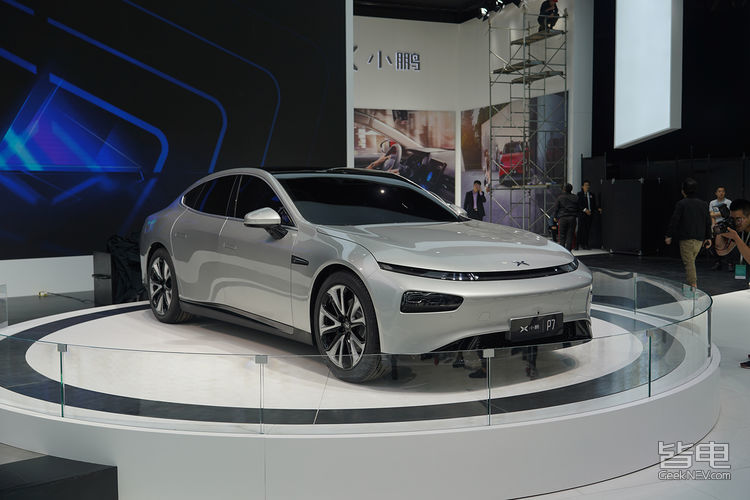 小鹏P7