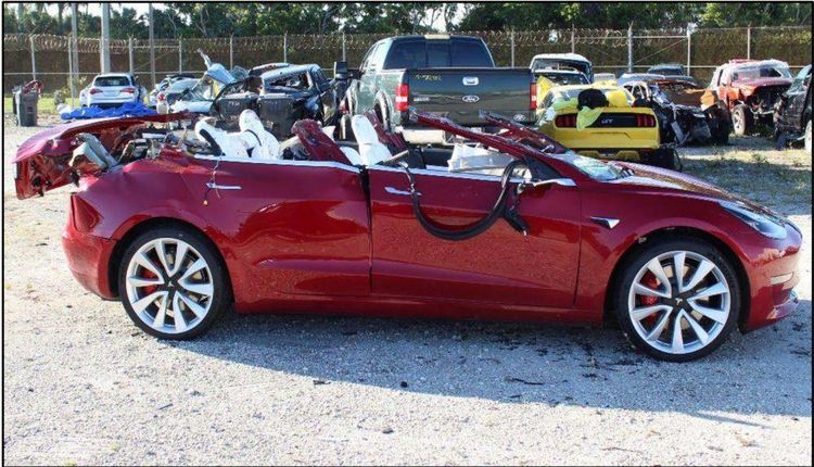 惨惨惨！特斯拉Model 3自动驾驶惨遭削顶