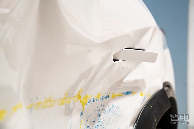 蔚来ES8安全性到底如何？碰撞测试后终于有了答案