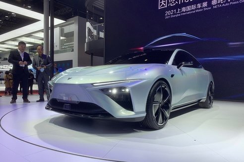 科技界頻頻跨界 360宣布將與哪吒汽車合作造車