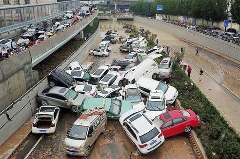 暴雨泡車(chē)怎么辦？三個(gè)字：趕緊跑！