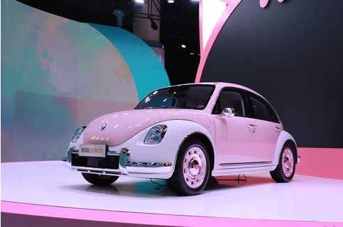 成都車展｜全場最吸睛 我們?nèi)タ戳藲W拉芭蕾貓 真夠復古！