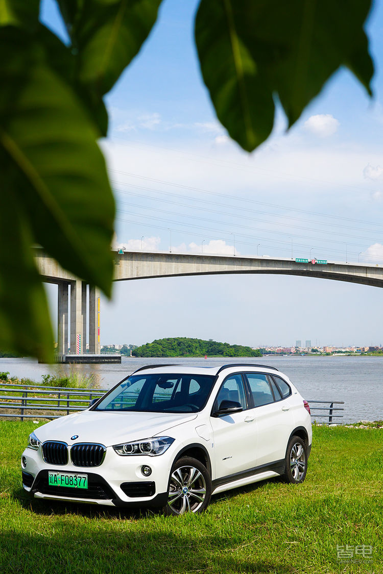 打榜|试驾全新宝马x1插电混动版,比燃油版贵10万到底值不值?