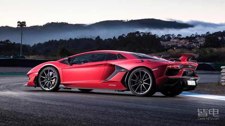兰博基尼进军新能源 2021年发布插混大牛