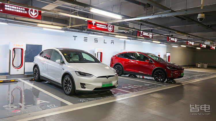 igc天汇广场拥有快充站以及慢充站两片区域,均位于商场便捷的地库入口