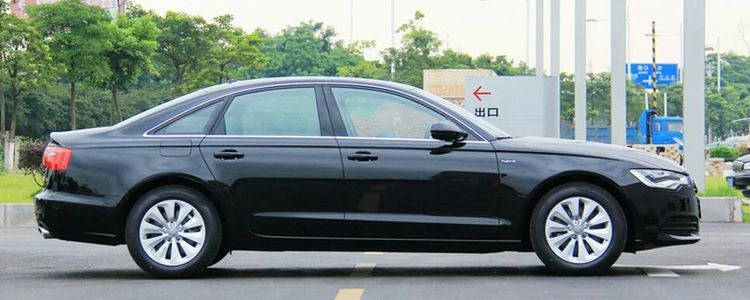 女性駕車時(shí)應(yīng)該注意些什么