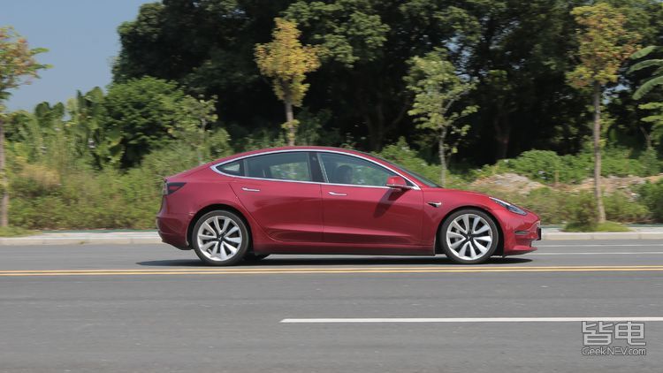 和电战｜特斯拉model 3能干翻全新宝马3系嘛？