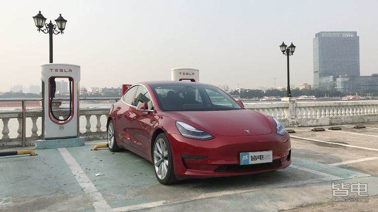 和电战｜特斯拉model 3能干翻全新宝马3系嘛？