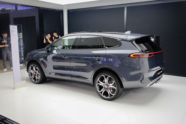 广州车展 | 腾势x起售28.98万 推出两种动力版本